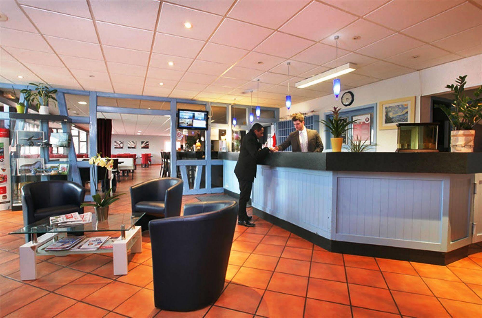 Ibis Styles Bale-Mulhouse Aeroport Hotell Blotzheim Exteriör bild